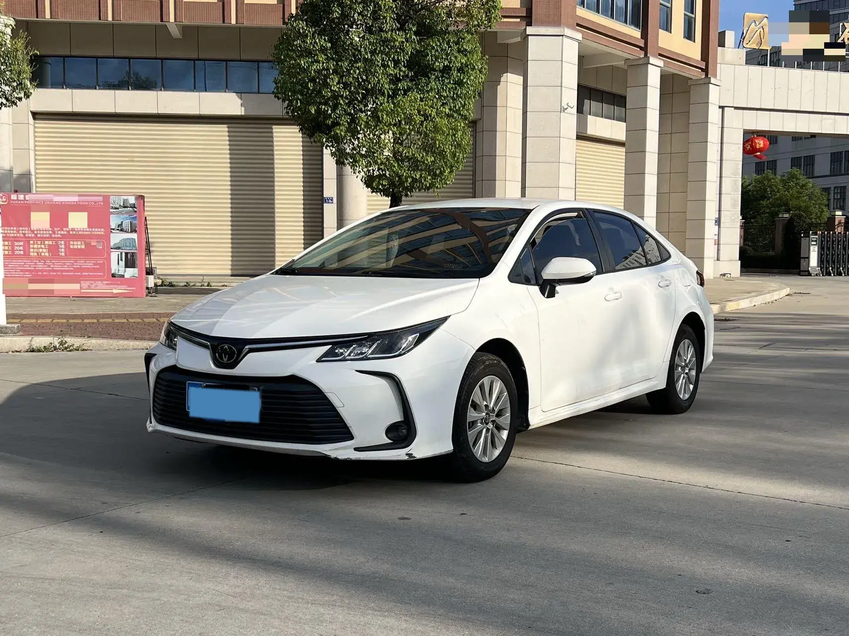 2019 TOYOTA COROLLA view 1
