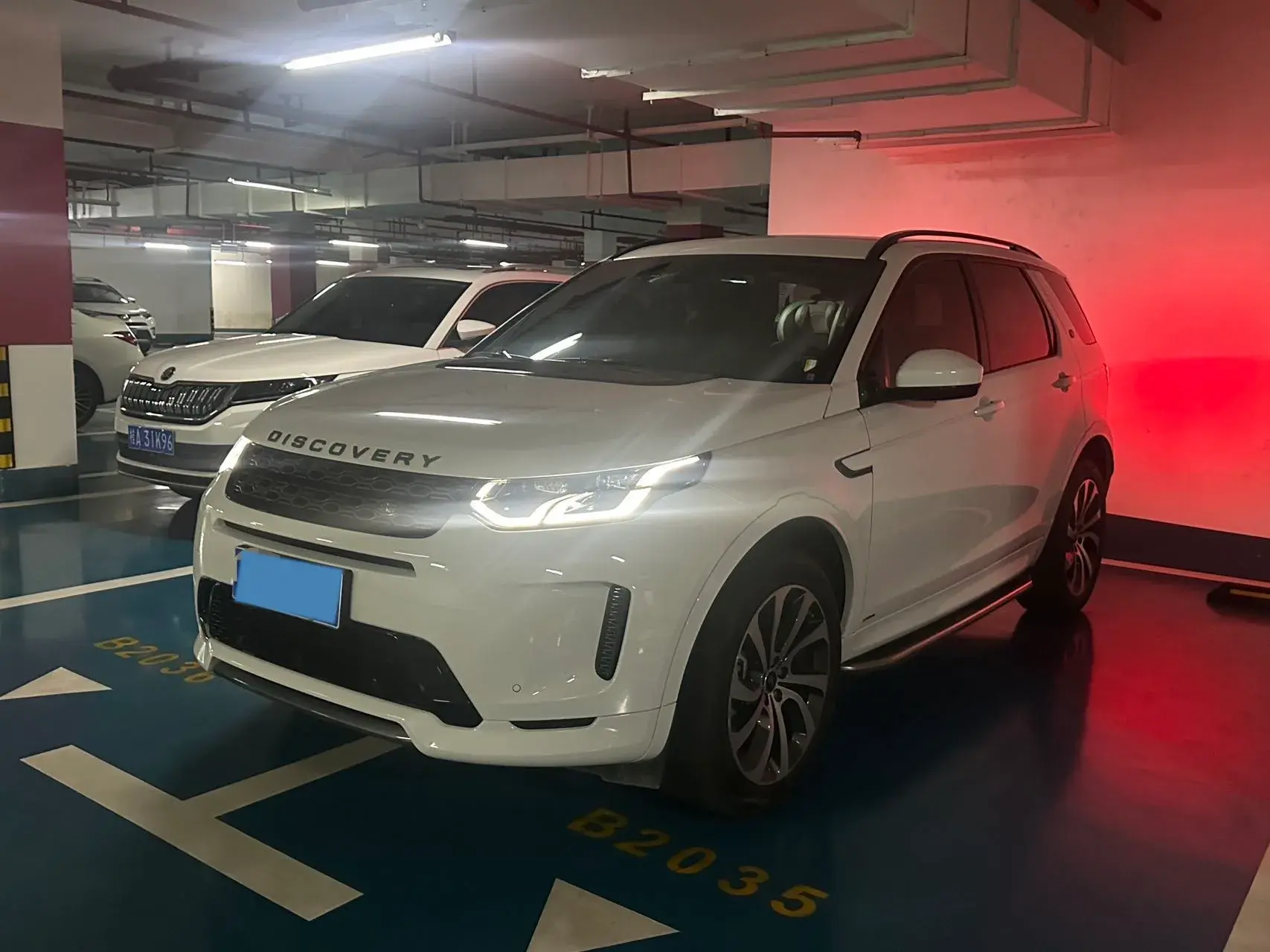 2020 LAND ROVER view 1