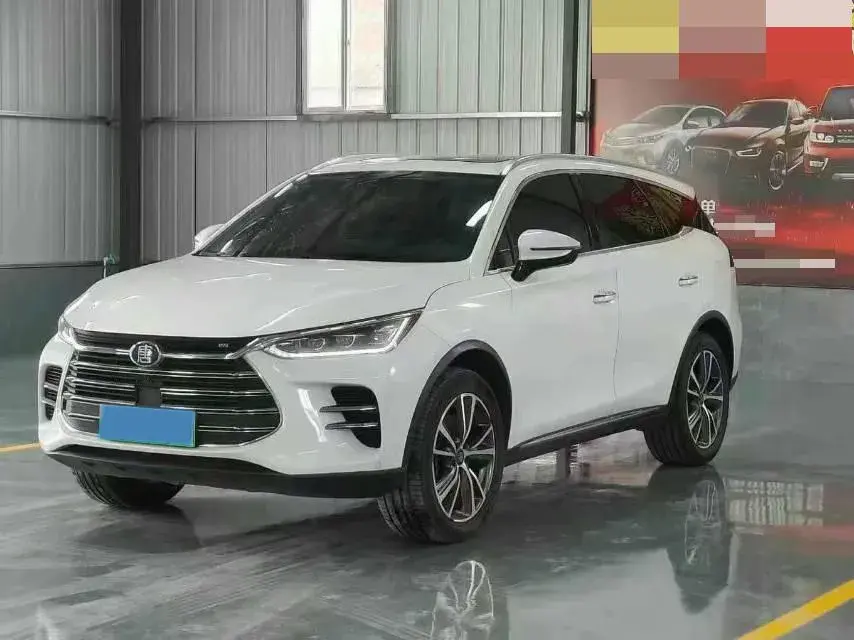 2019 BYD TANG view 1