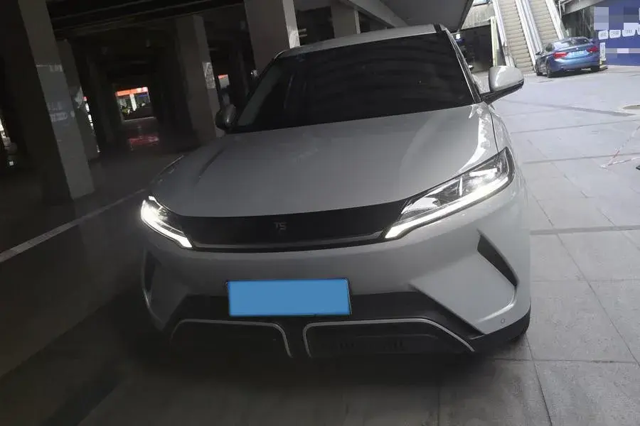 2024 BYD YUANUP thumbnail 3