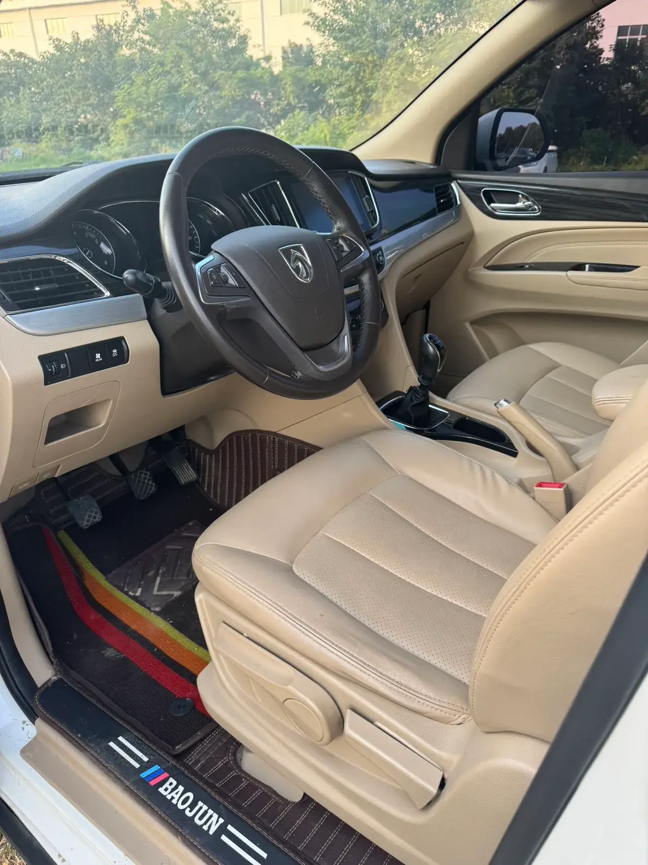 2016 BAOJUN 730 thumbnail 4