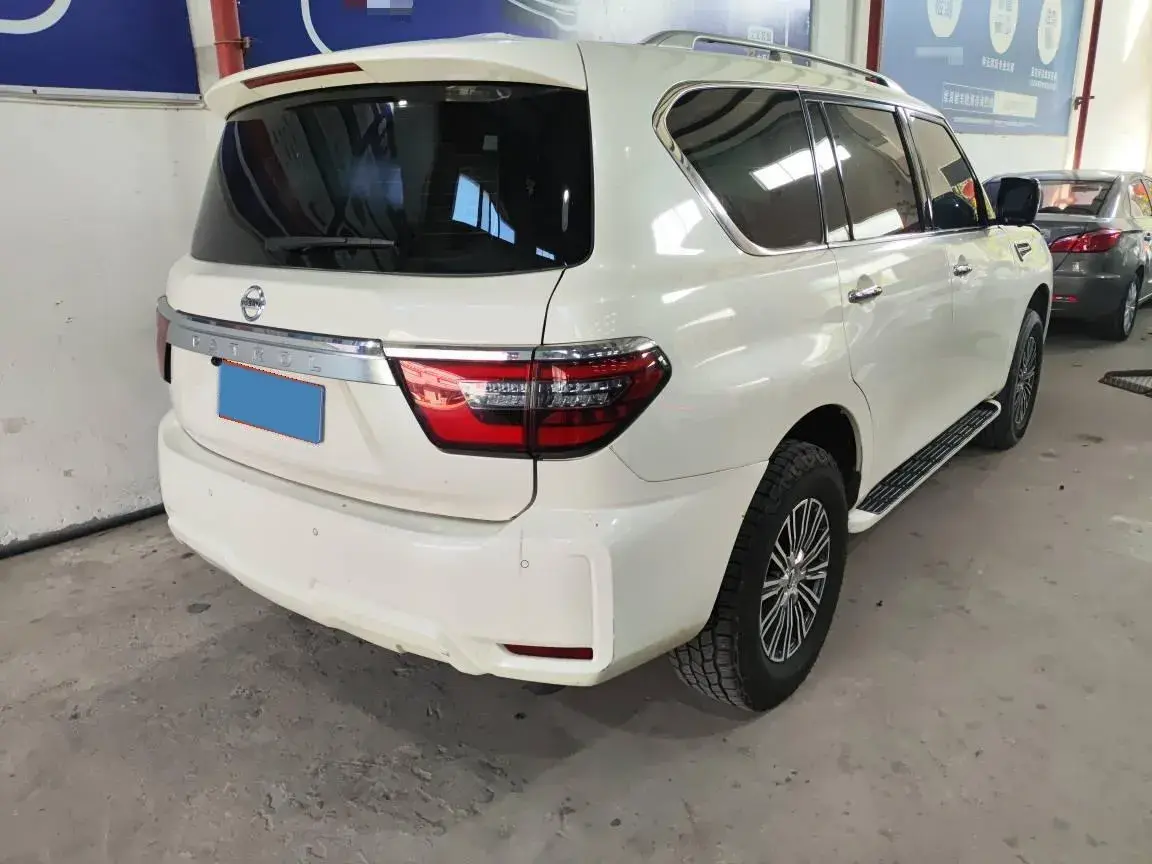 2018 NISSAN PATROL thumbnail 2