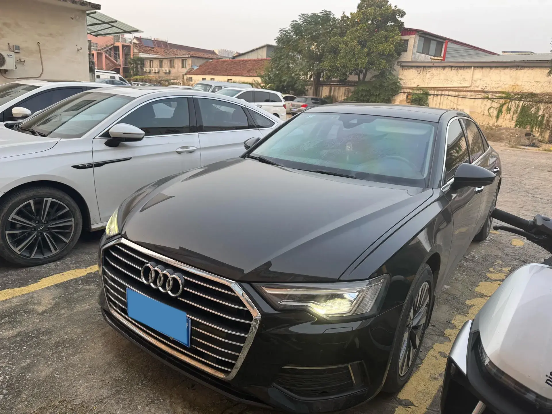 2020 AUDI A6L view 1