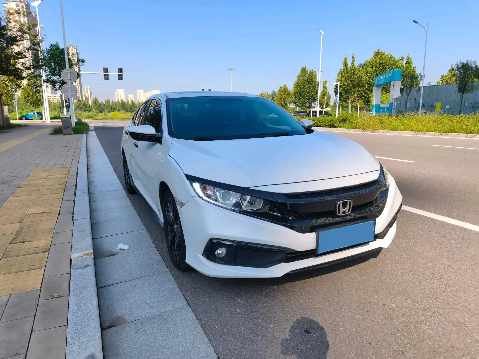 2019 HONDA CIVIC thumbnail 2