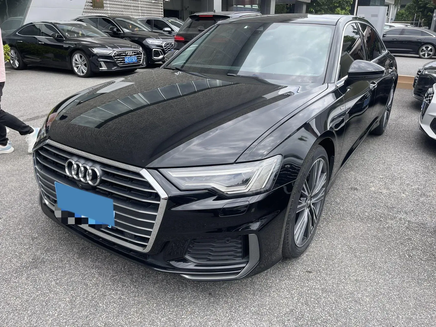 2020 AUDI A6L view 1