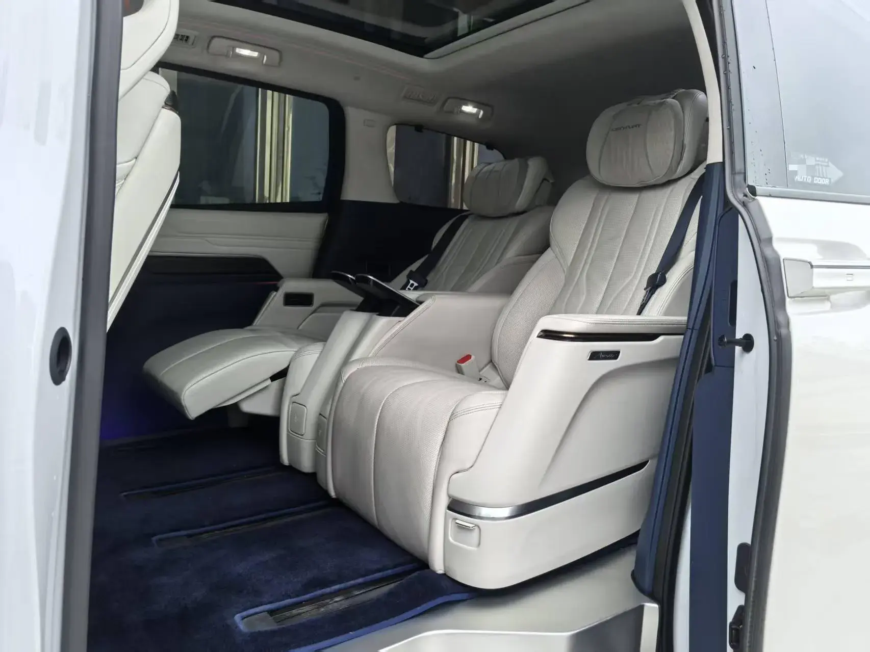 2023 BUICK CENTURY thumbnail 3