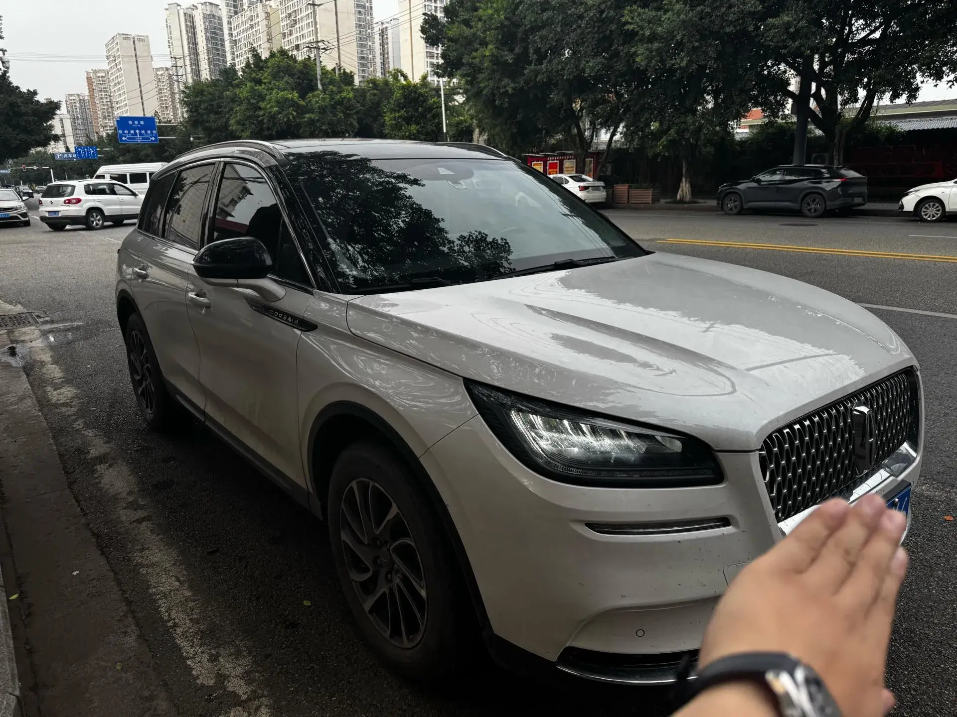 2020 LINCOLN CORSAIR thumbnail 2