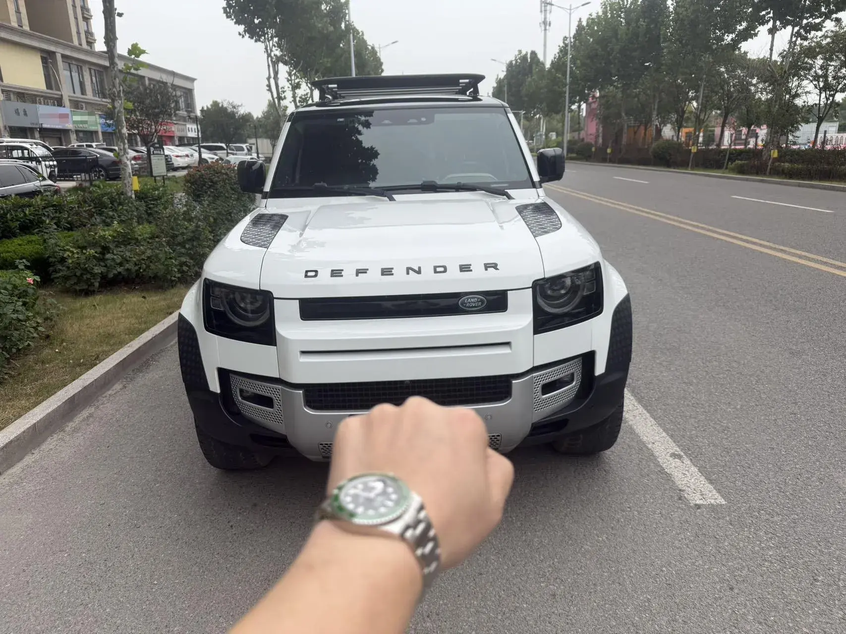 2022 LAND ROVER thumbnail 2