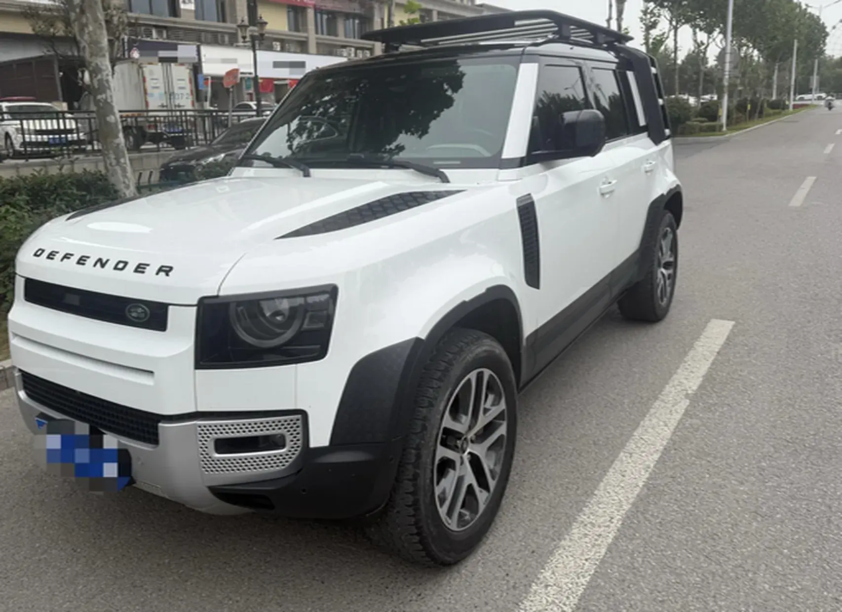 2022 LAND ROVER view 1