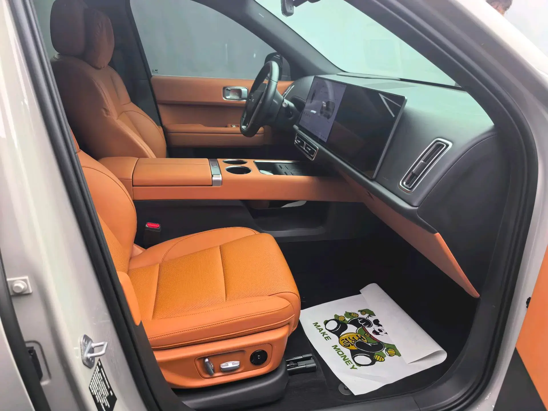 2024 LI L6 thumbnail 4