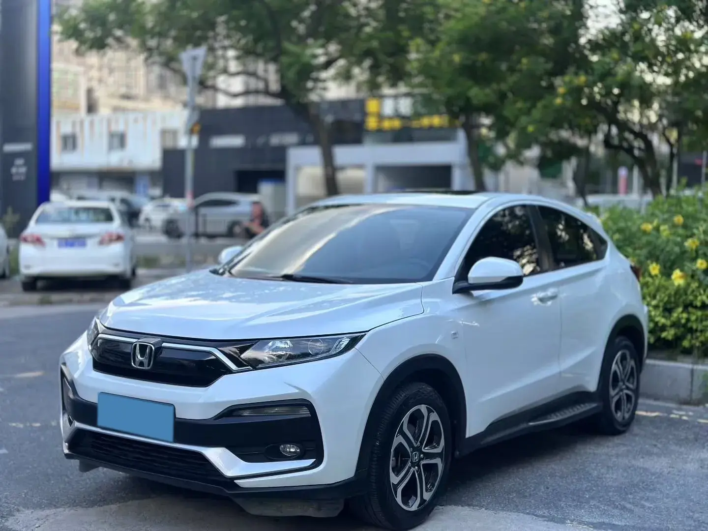 2020 HONDA XR-V view 1