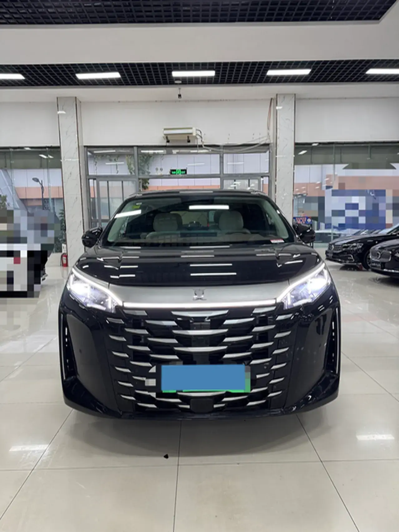 2025 BYD XIA thumbnail 2