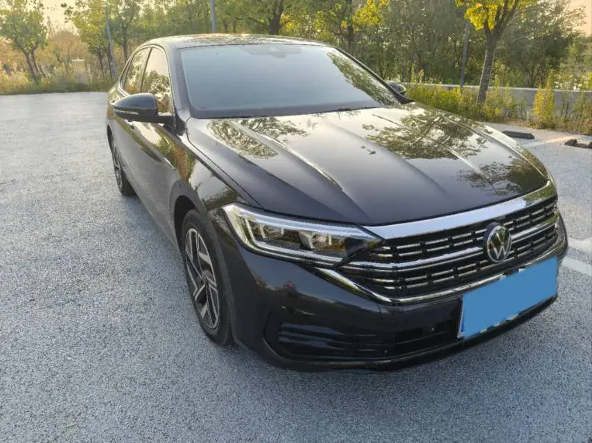 2023 VOLKSWAGEN SAGITAR thumbnail 2