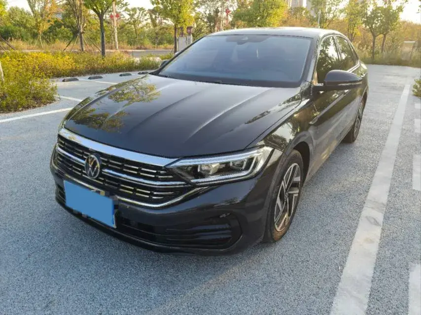 2023 VOLKSWAGEN SAGITAR view 1