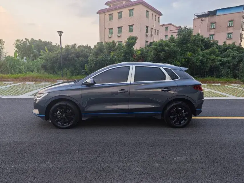 2021 BYD E2 thumbnail 2