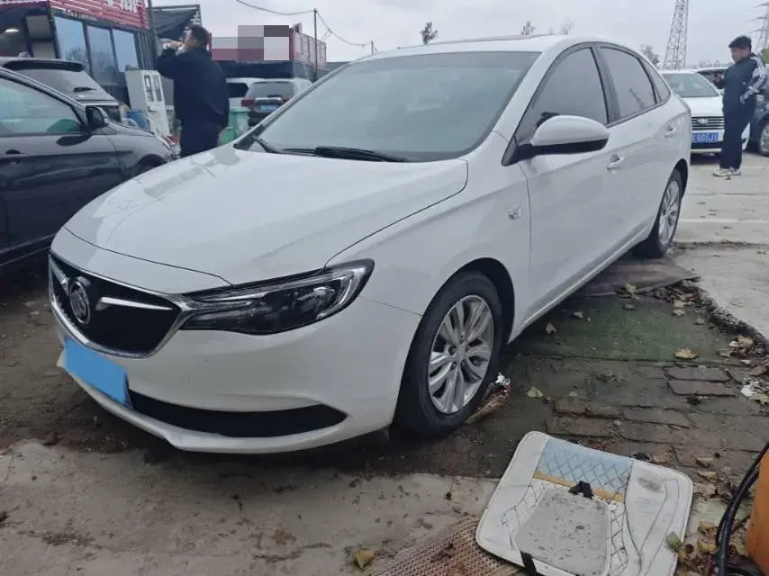 2021 BUICK EXCELLE view 1