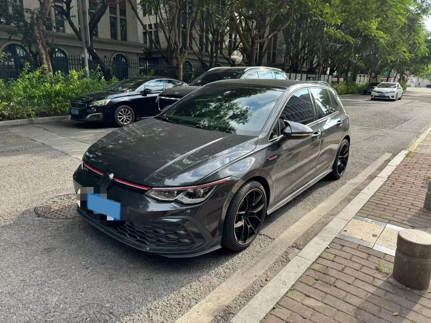 2023 VOLKSWAGEN GOLFGTI view 1