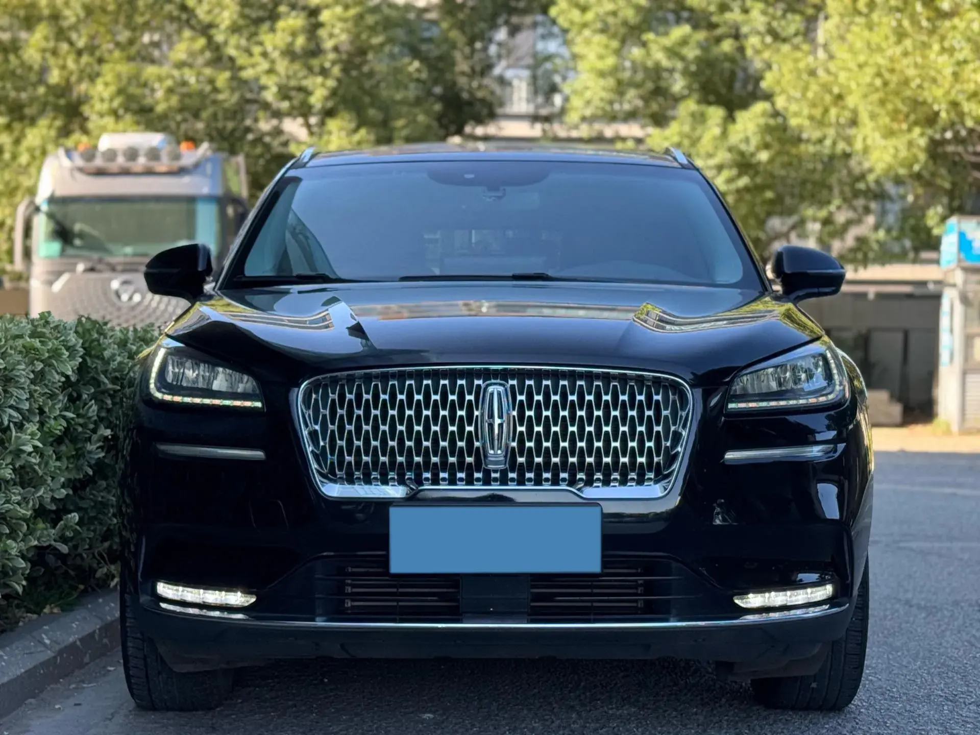 2021 LINCOLN CORSAIR thumbnail 2