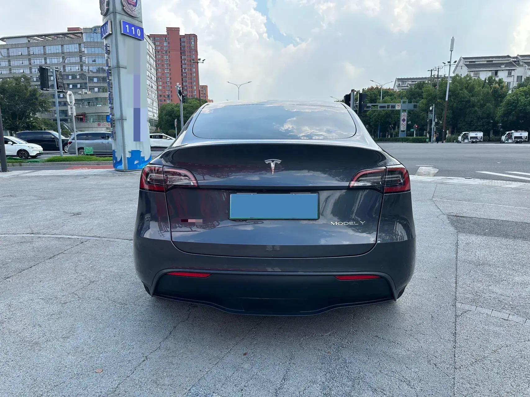 2022 TESLA MODEL thumbnail 4