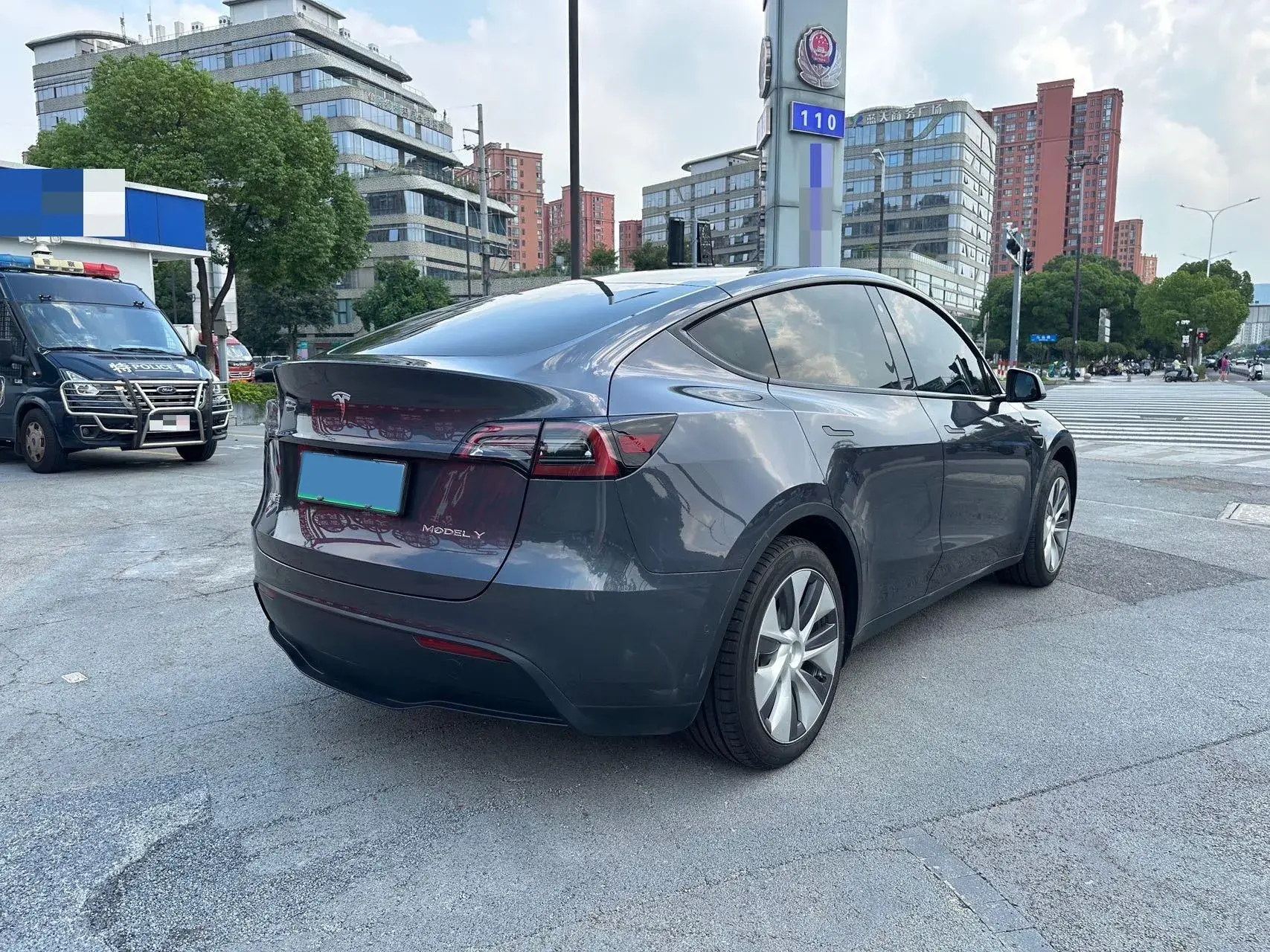 2022 TESLA MODEL thumbnail 3