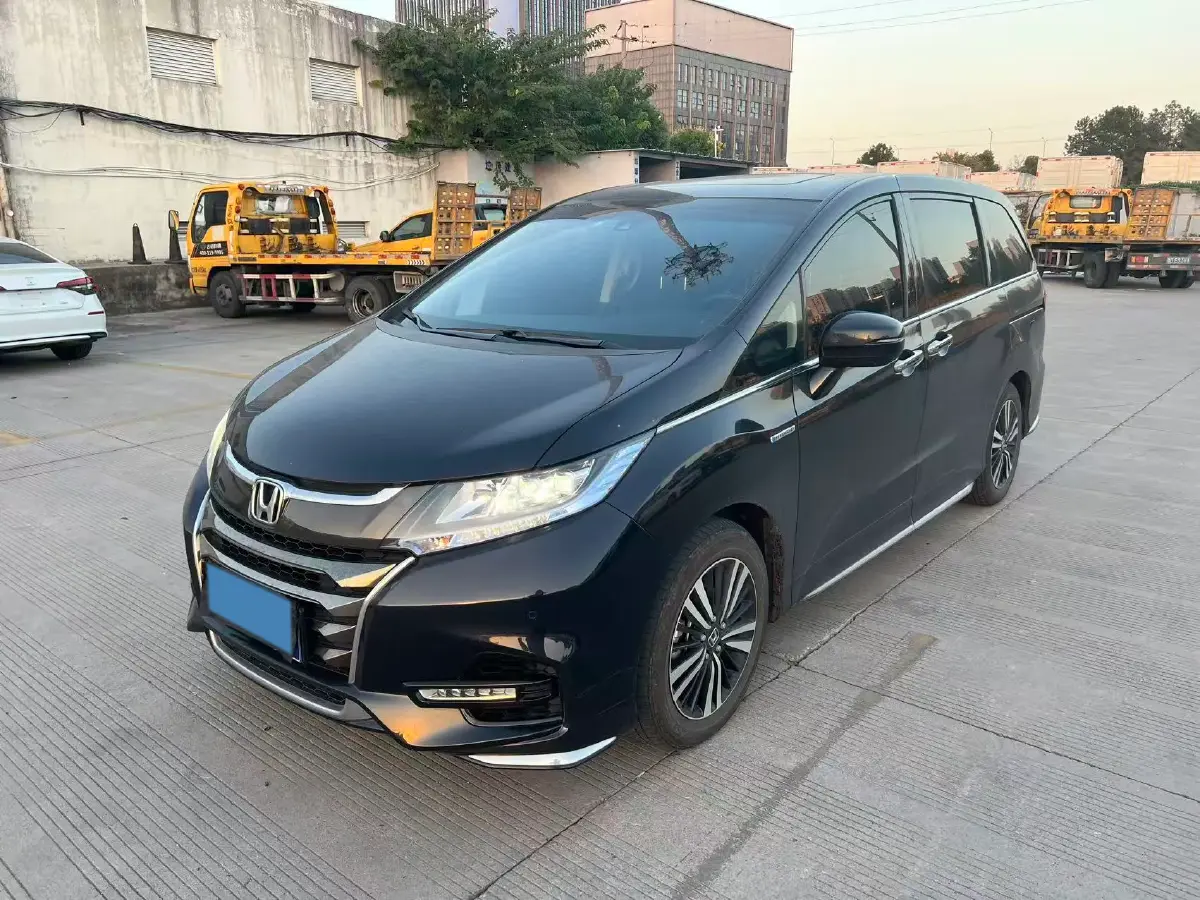 2021 Honda Odyssey 2.0L 146HP L4 E-CVT Hybrid