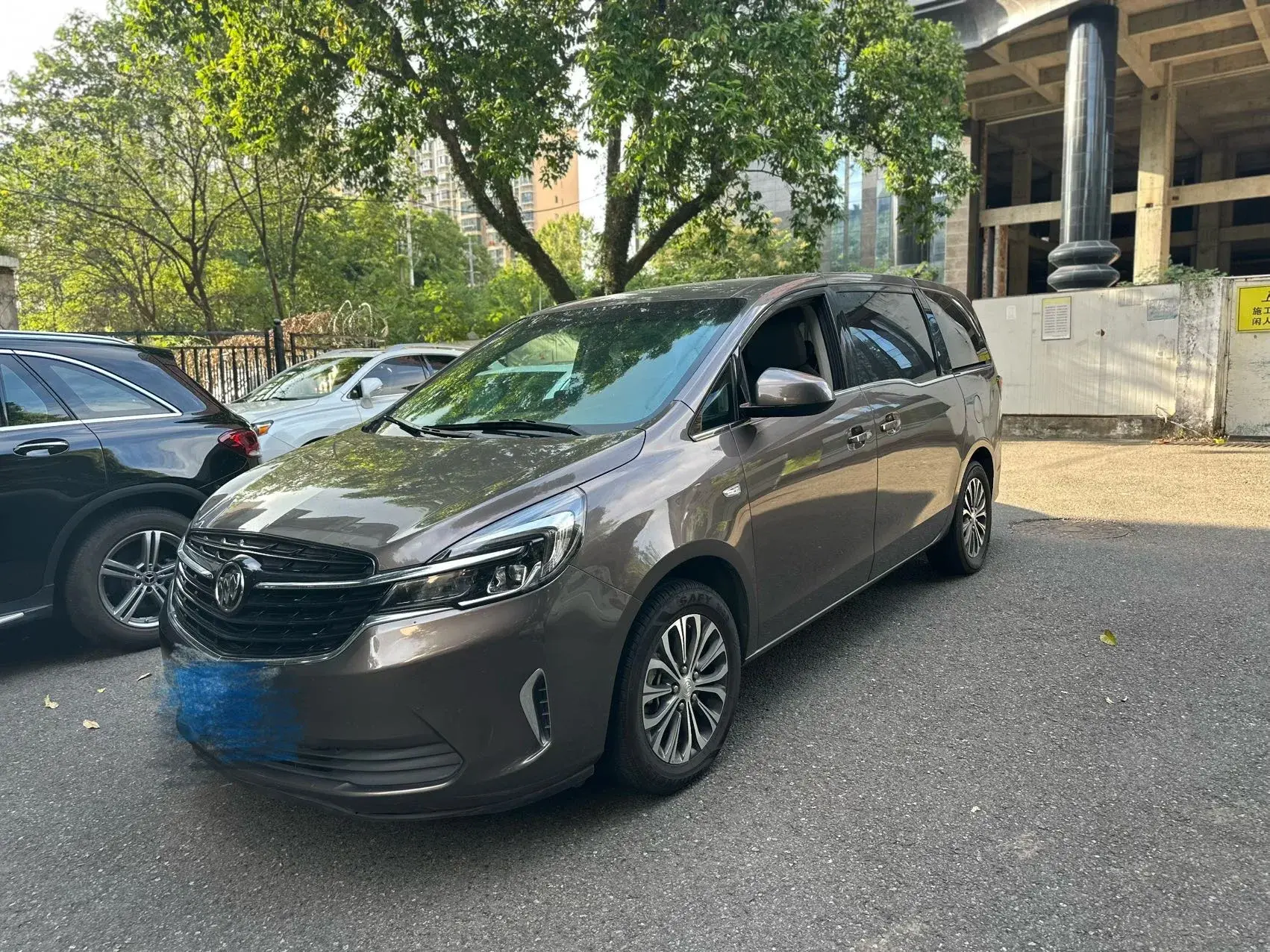 2021 BUICK GL8 view 1