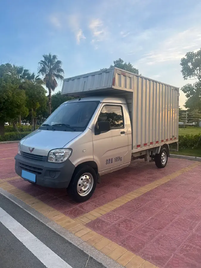 2020 WuLing ZhiGuang Mini Truck 1.2L 76HP L4 5MT