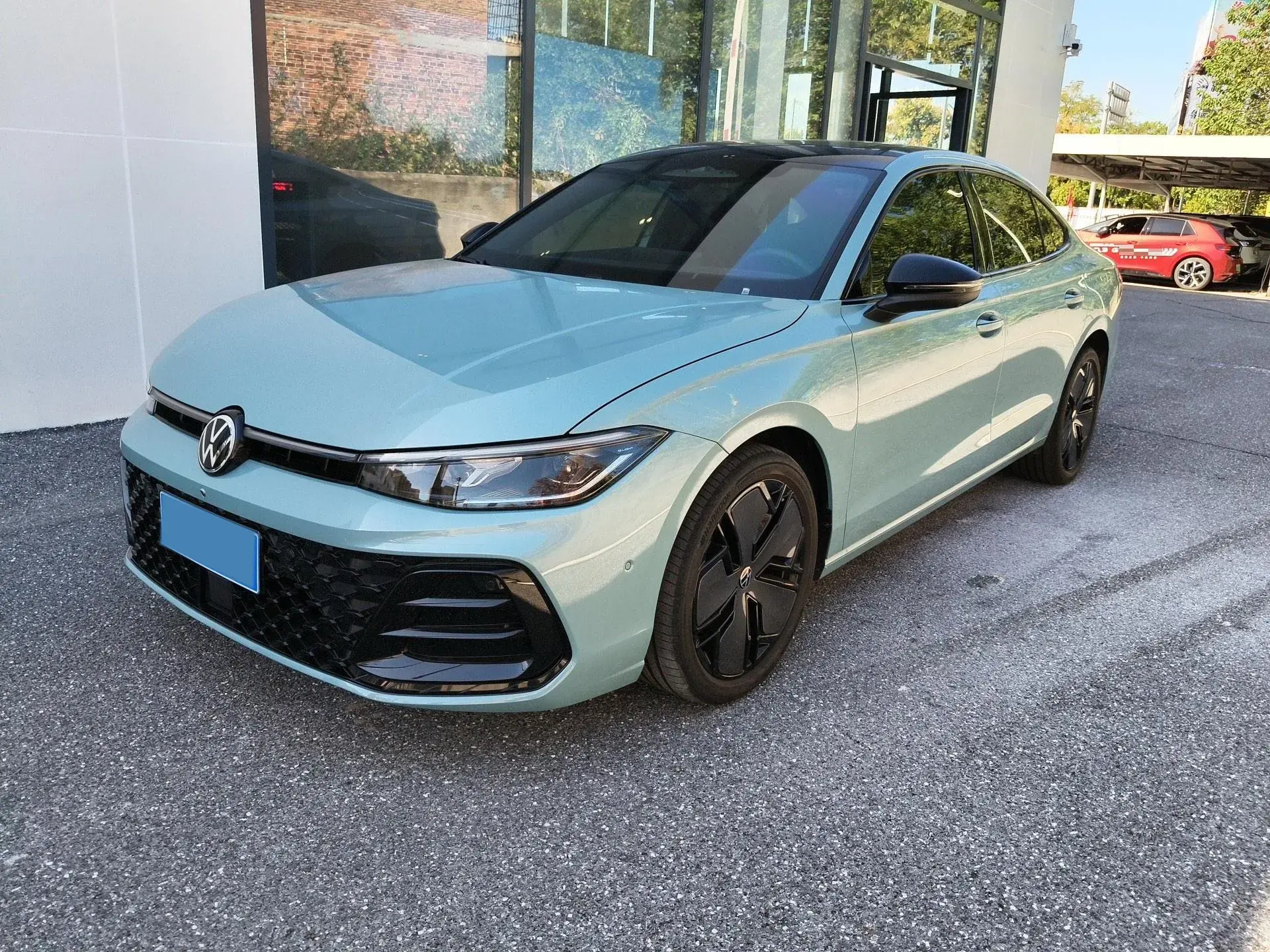 2025 VOLKSWAGEN PASSAT view 1