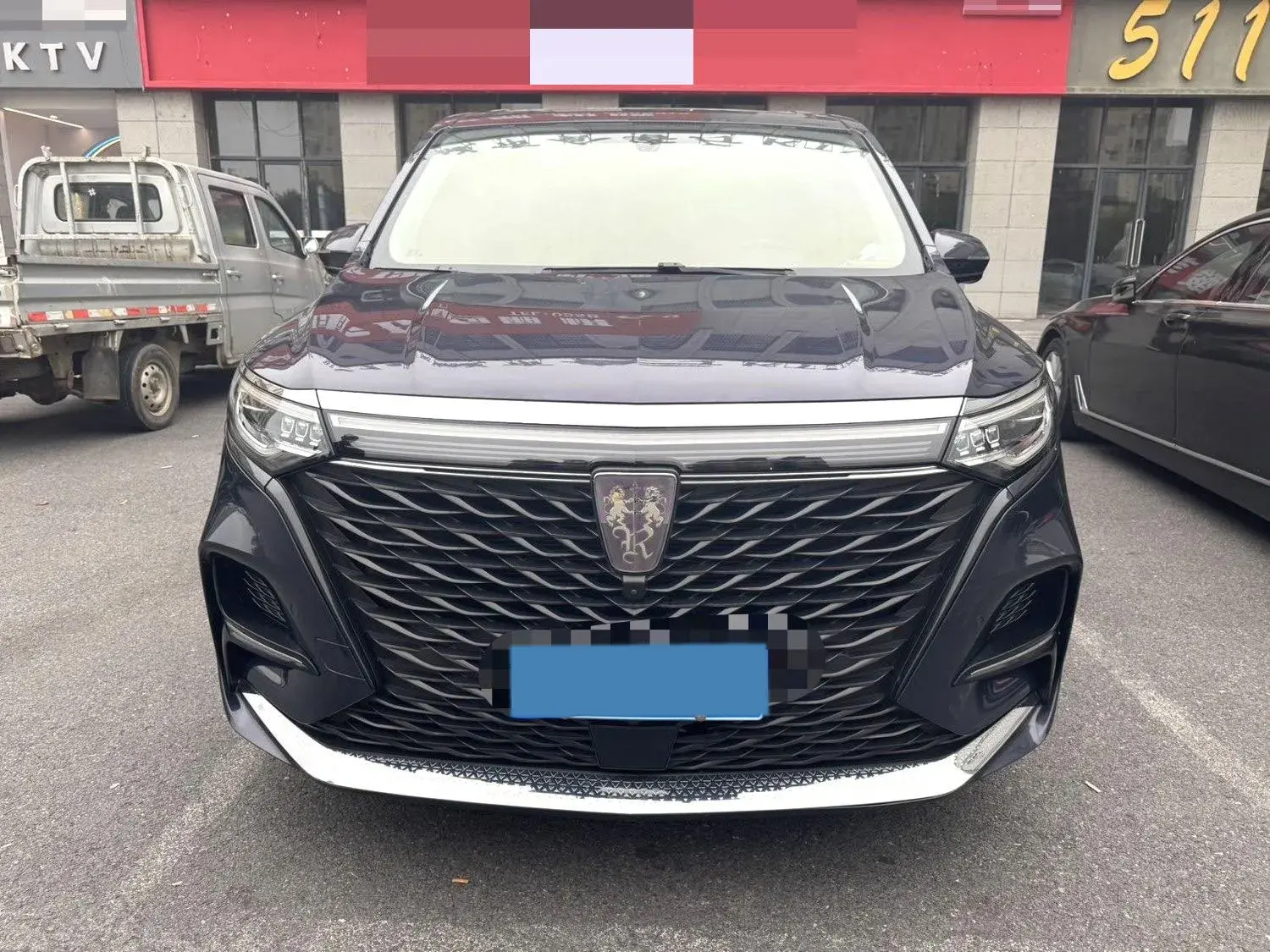 2022 ROEWE IMAX8 thumbnail 2