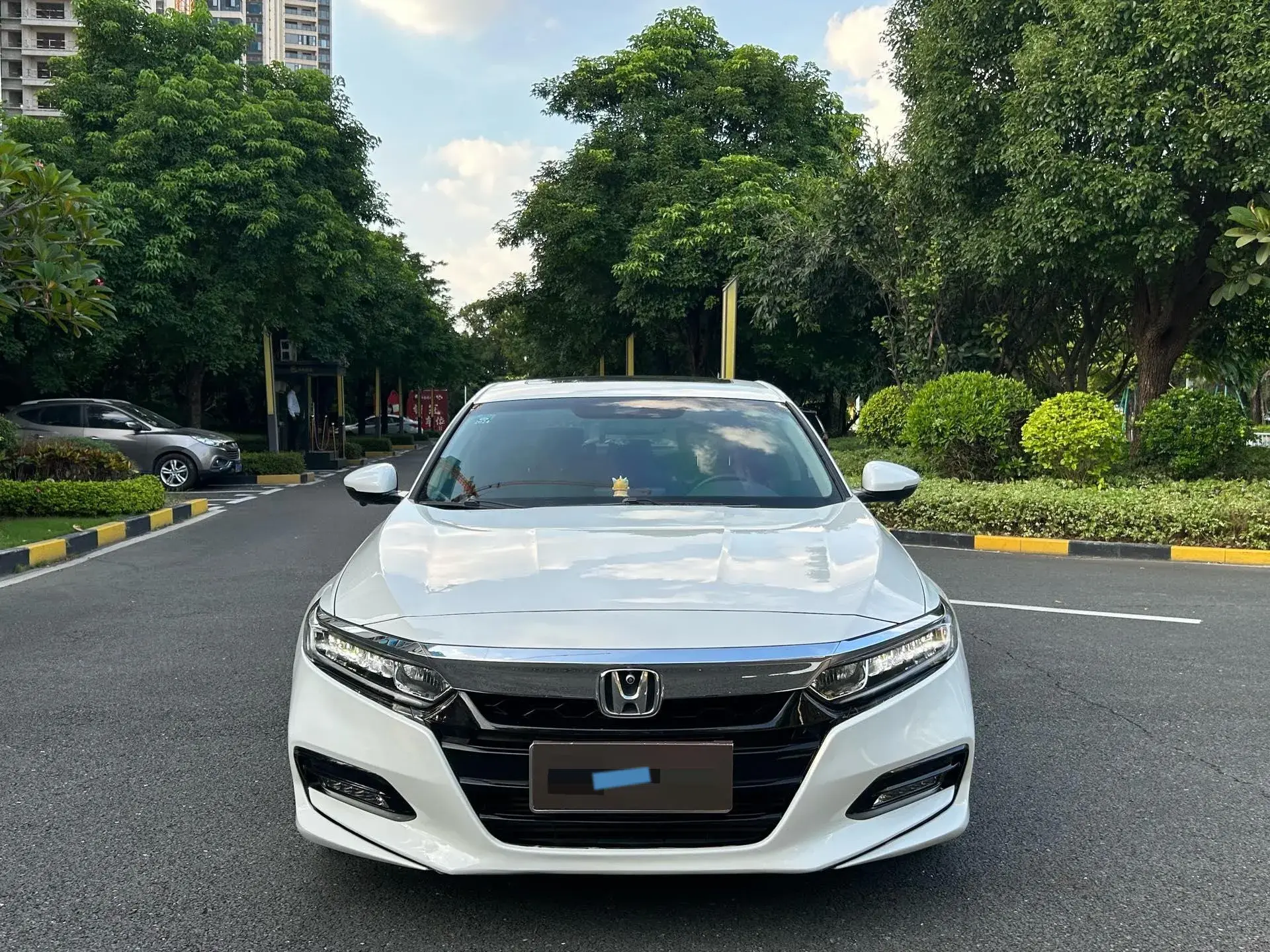 2018 HONDA ACCORD thumbnail 2