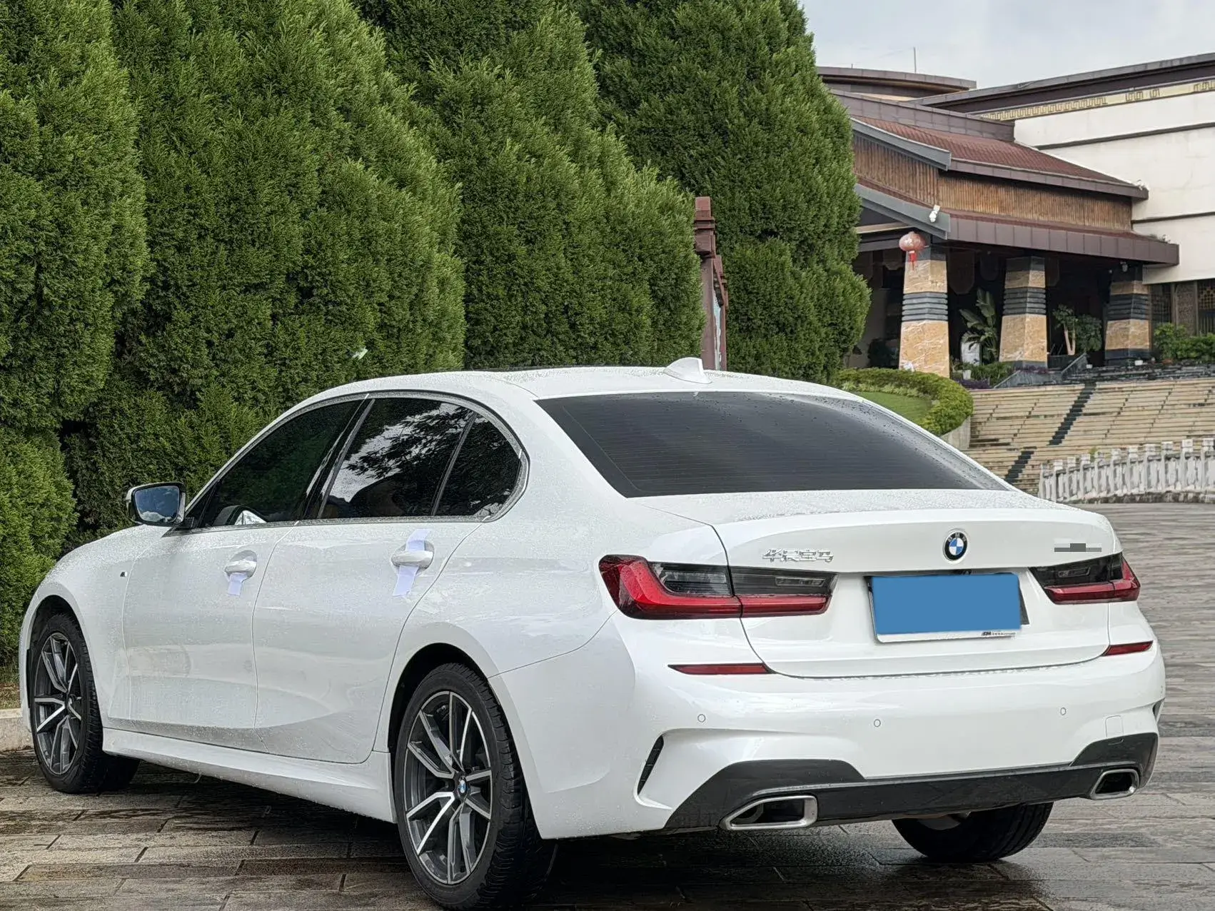 2022 BMW 3 thumbnail 4