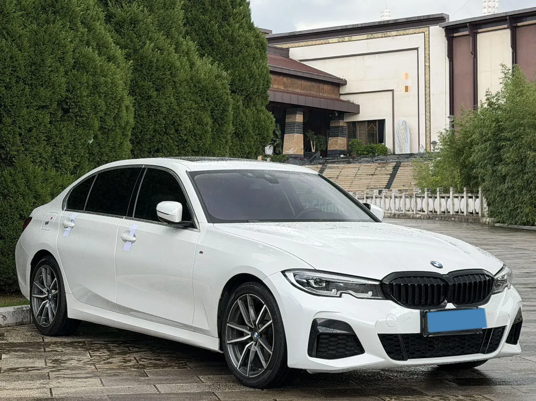 2022 BMW 3 thumbnail 3