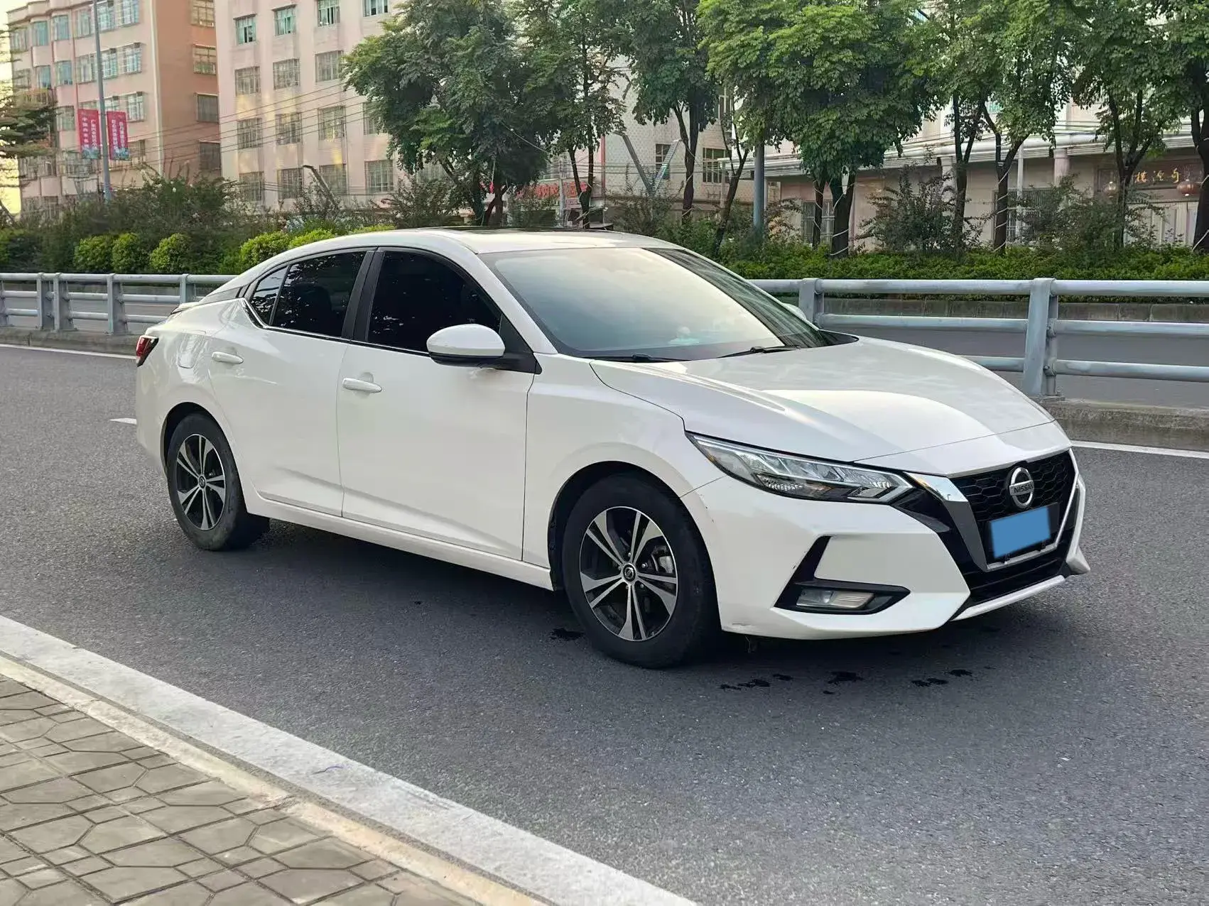 2021 NISSAN SYLPHY thumbnail 3