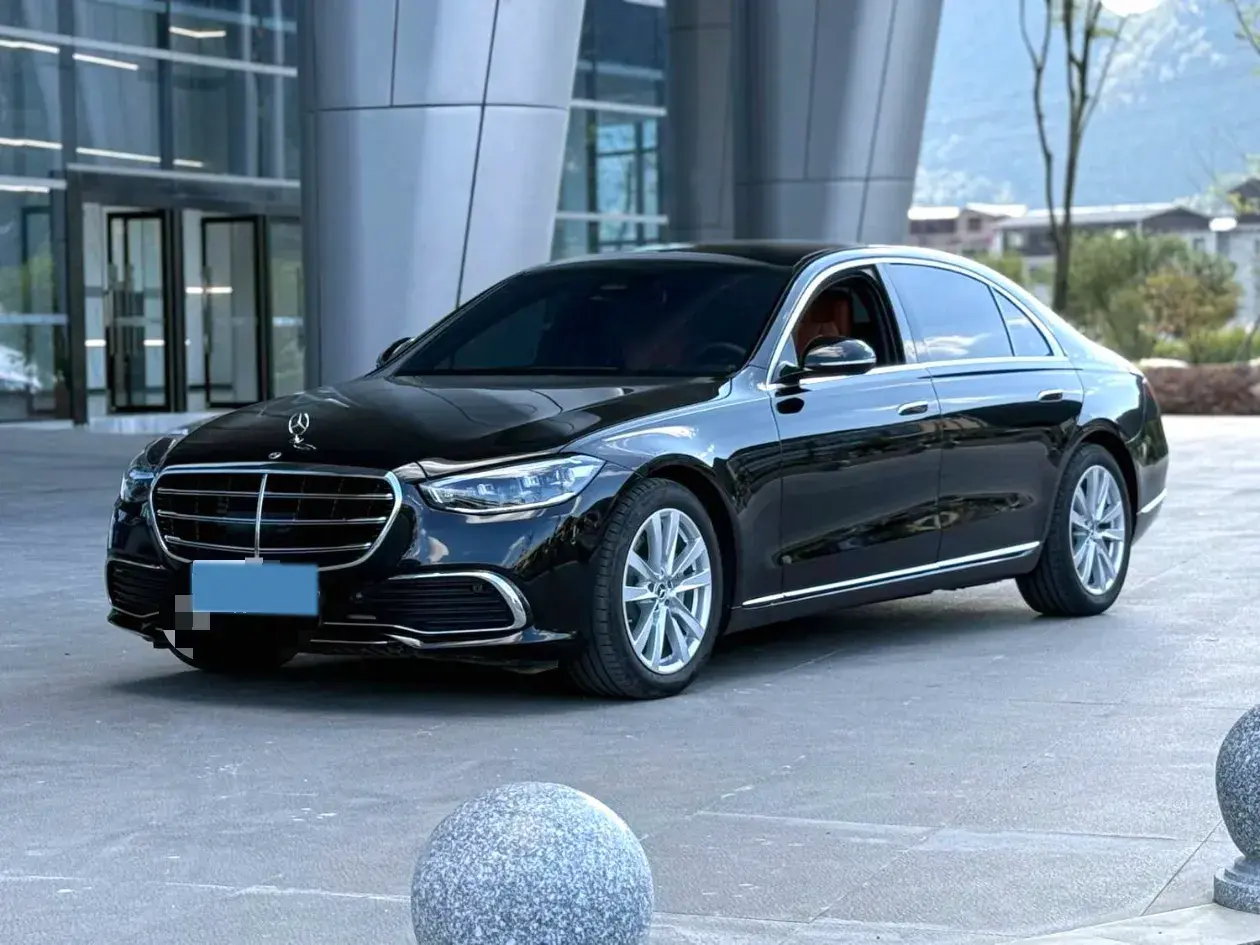 2024 MERCEDES-BENZ S view 1