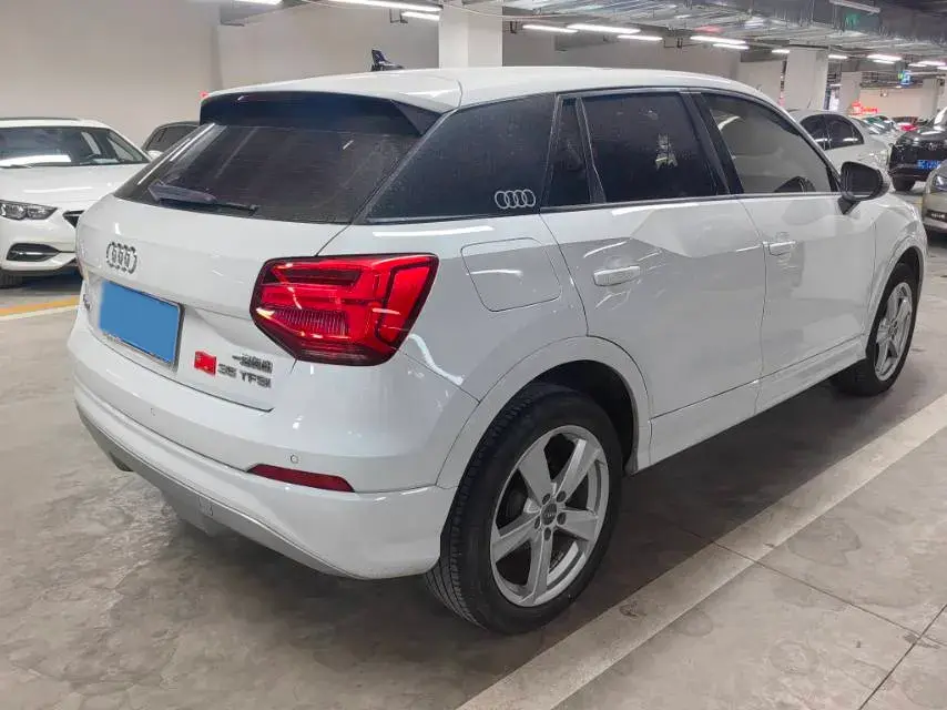 2020 AUDI Q2L thumbnail 4