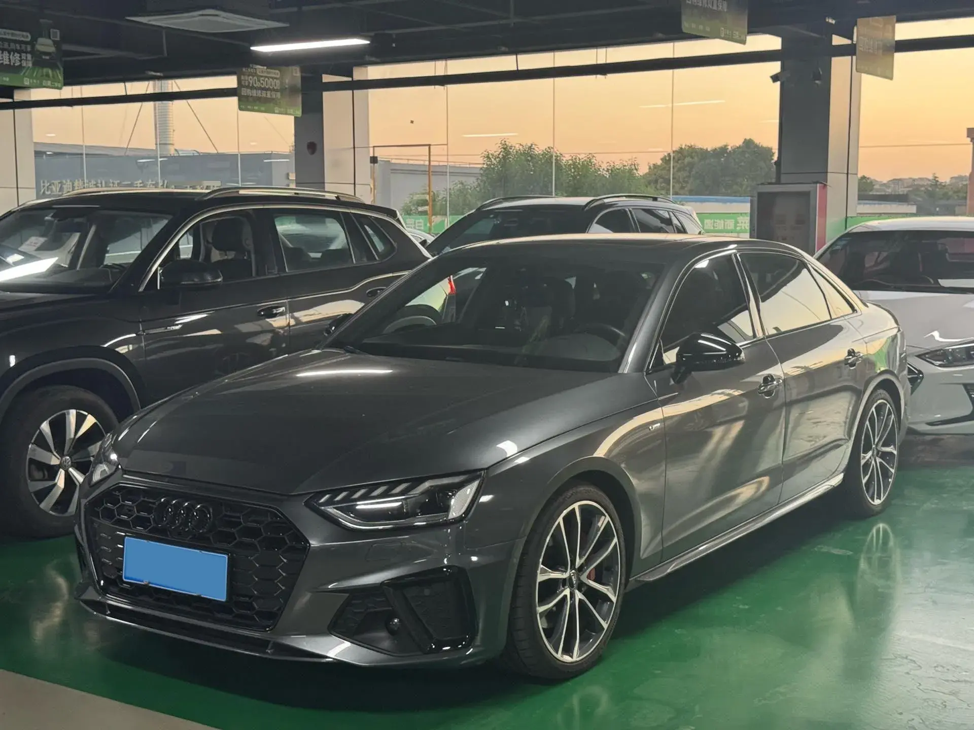 2020 AUDI A4L view 1