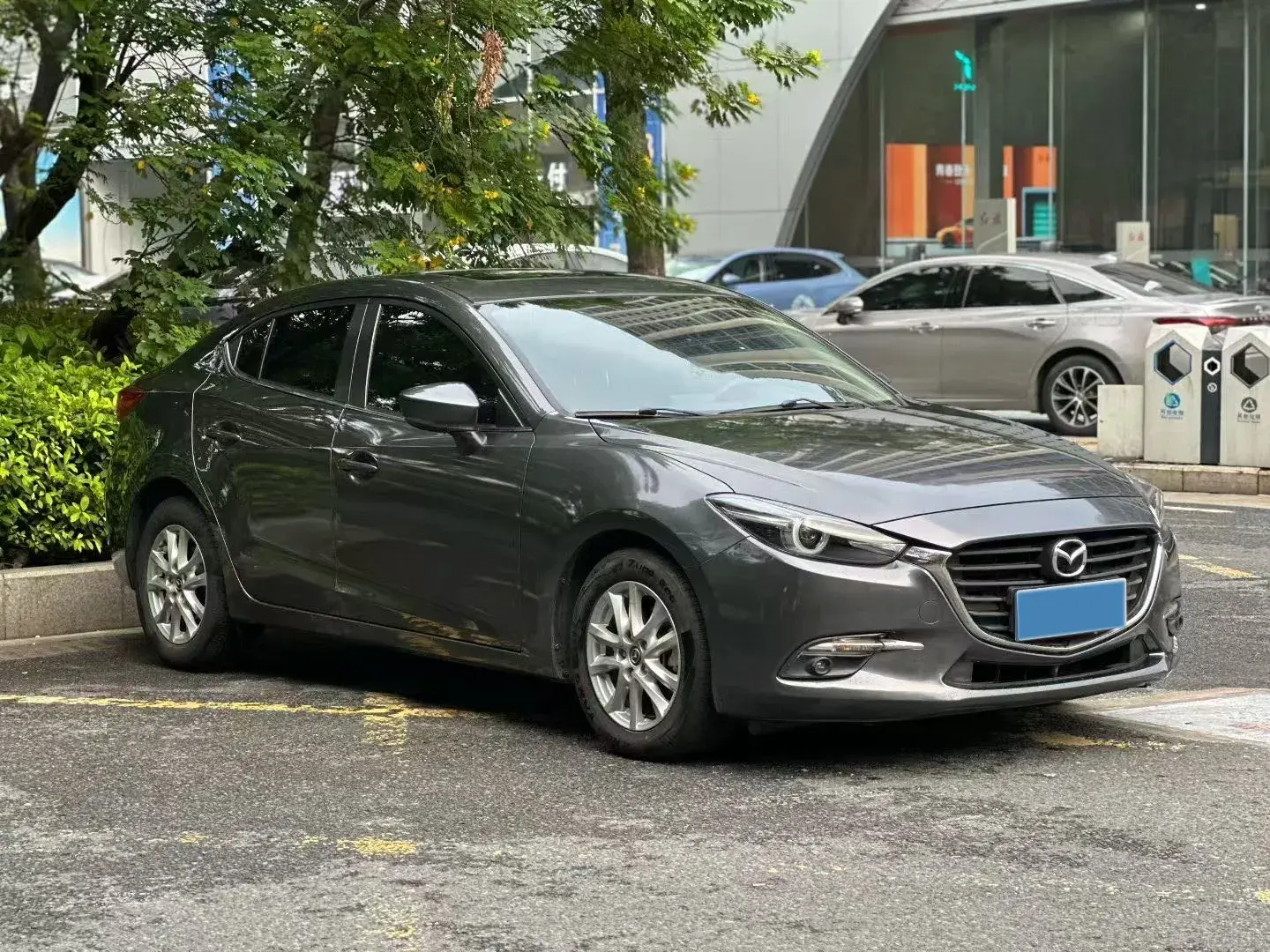 2017 MAZDA 3 thumbnail 3