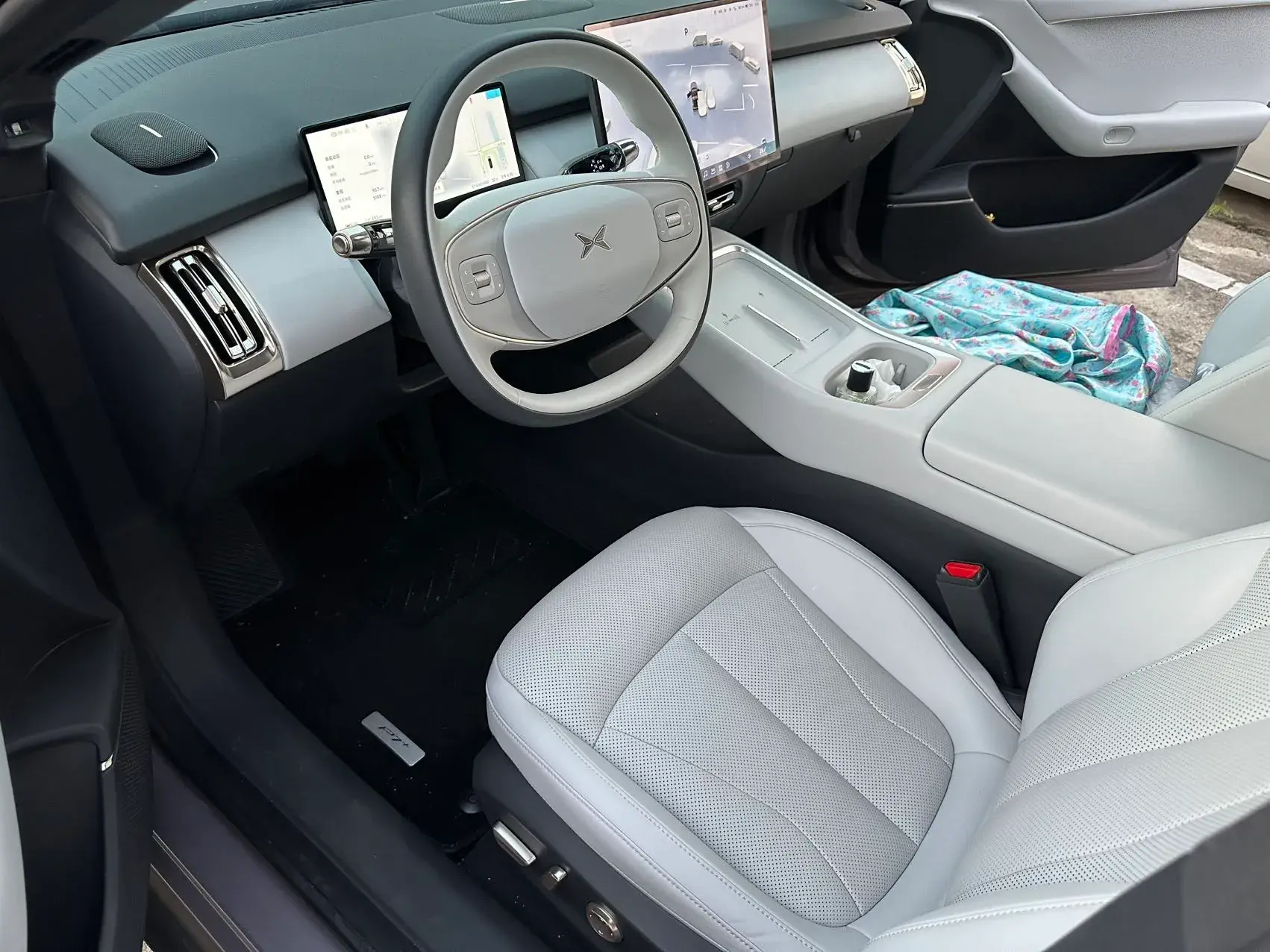 2024 XPENG P7+ thumbnail 3