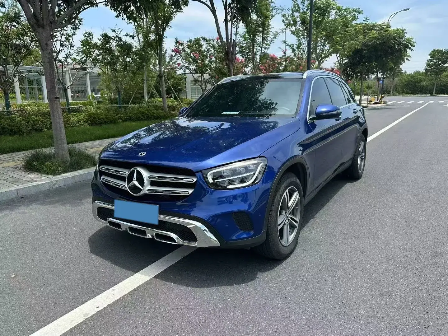 2021 MERCEDES-BENZ GLC view 1