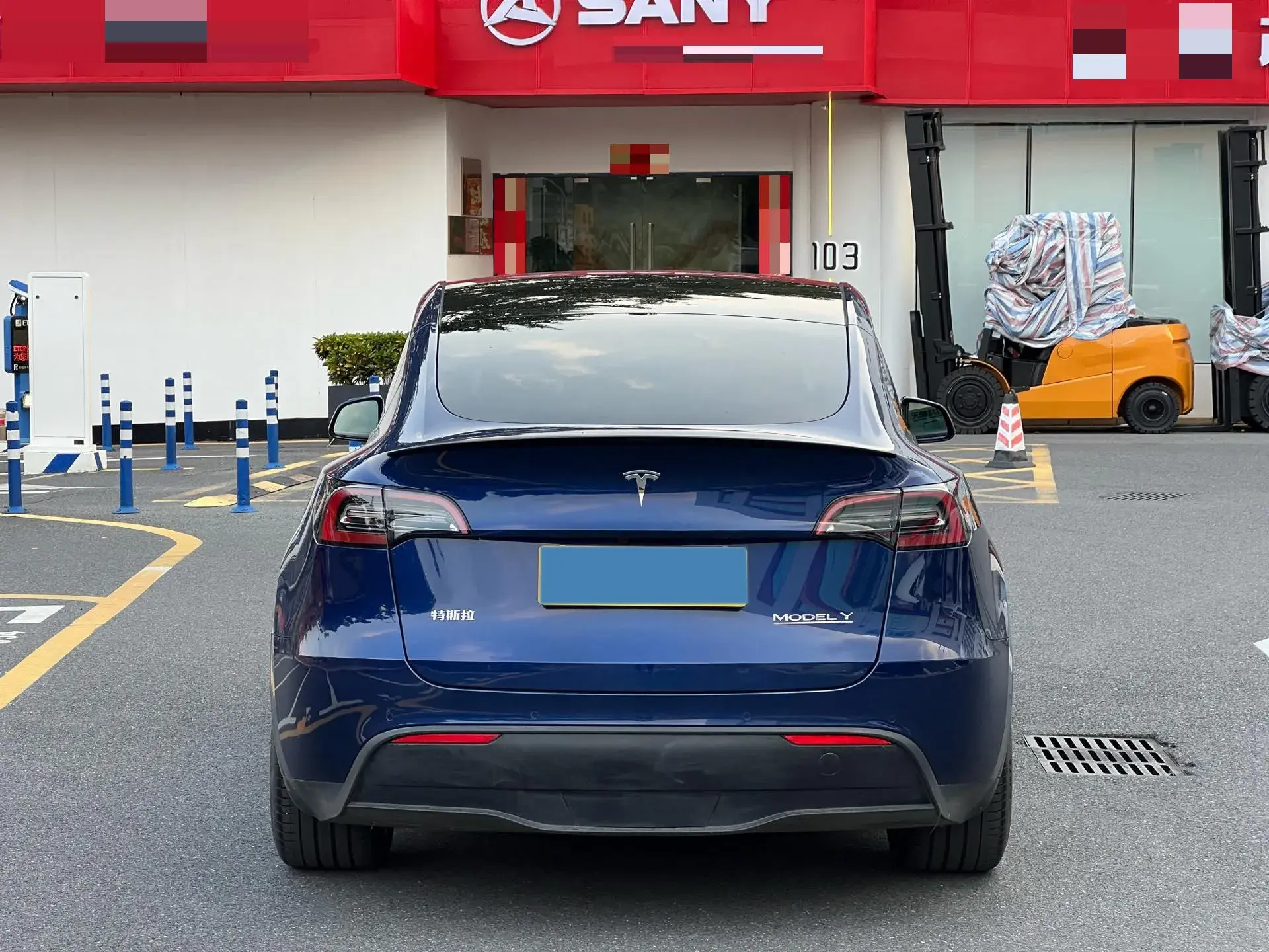 2022 TESLA MODEL thumbnail 3