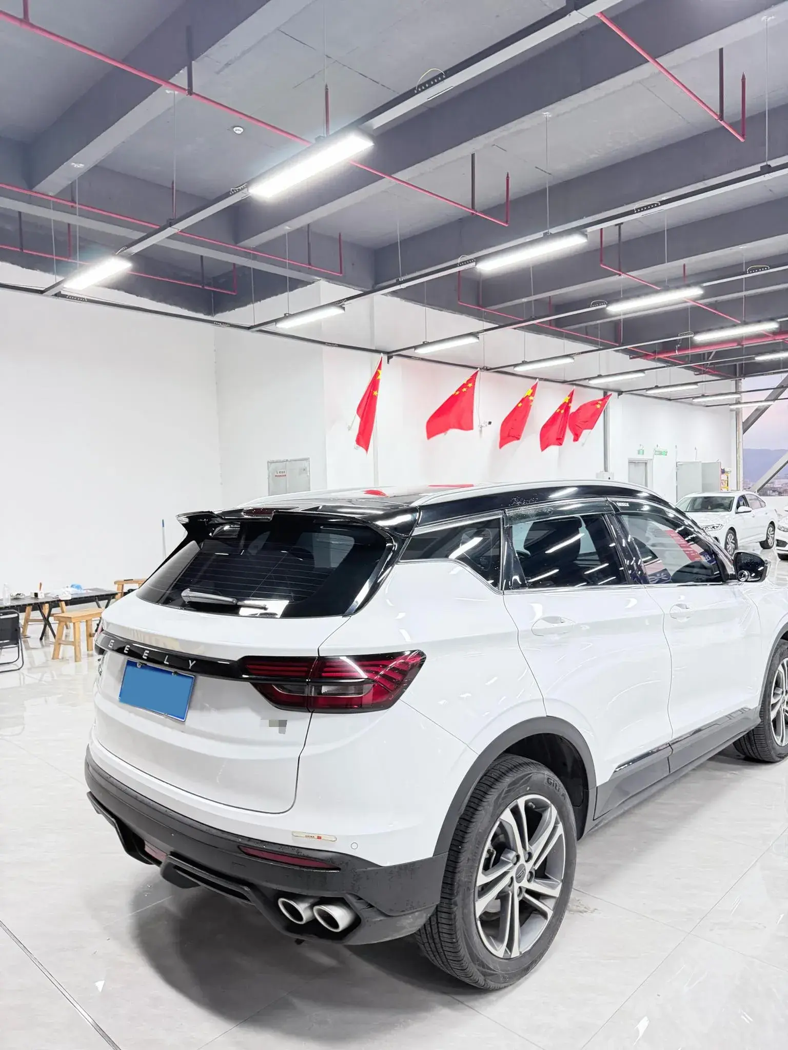 2021 GEELY COOLRAY thumbnail 3