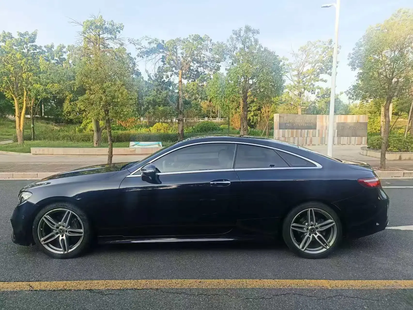 2020 MERCEDES-BENZ E thumbnail 3