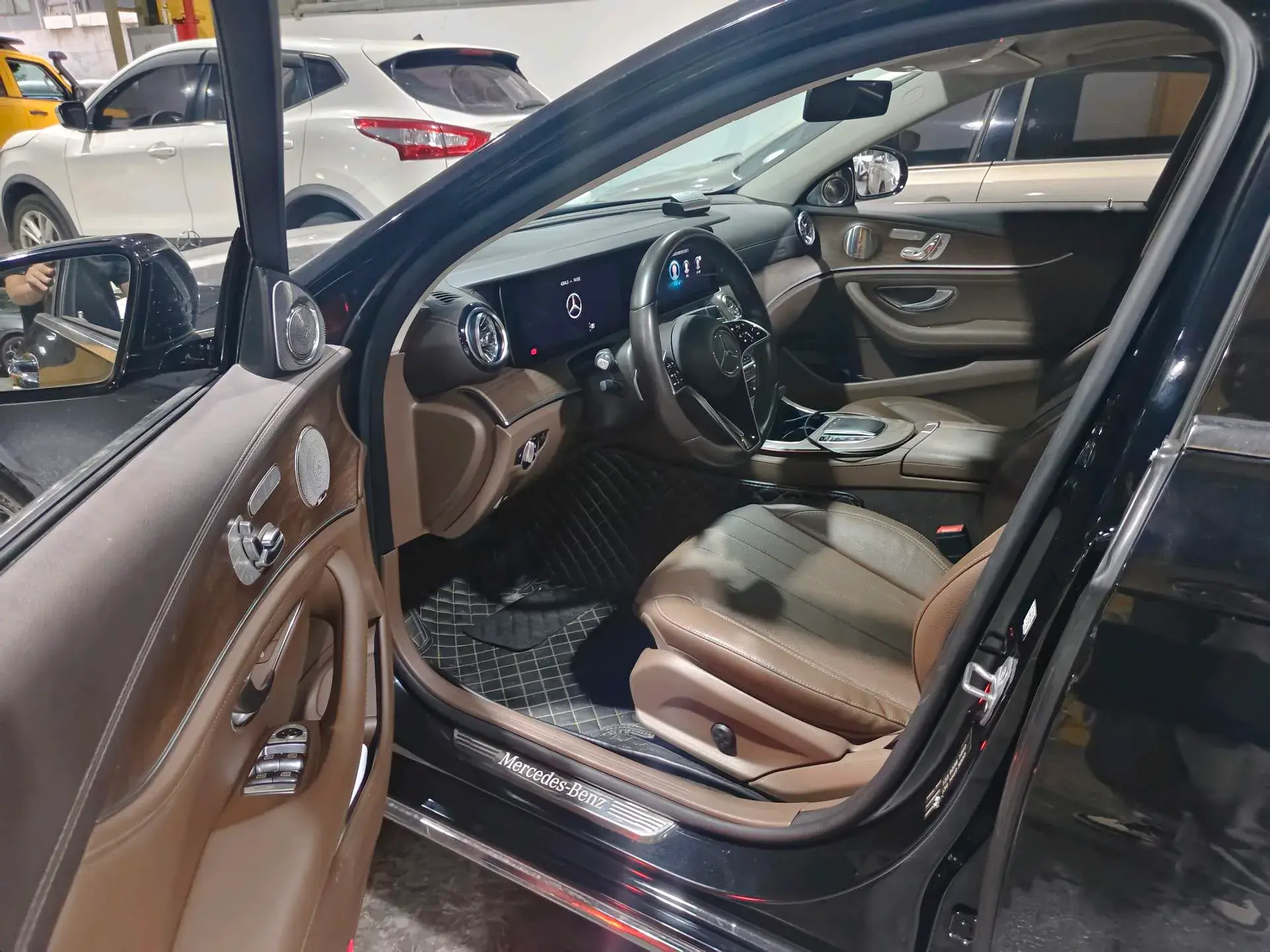 2021 MERCEDES-BENZ E thumbnail 2