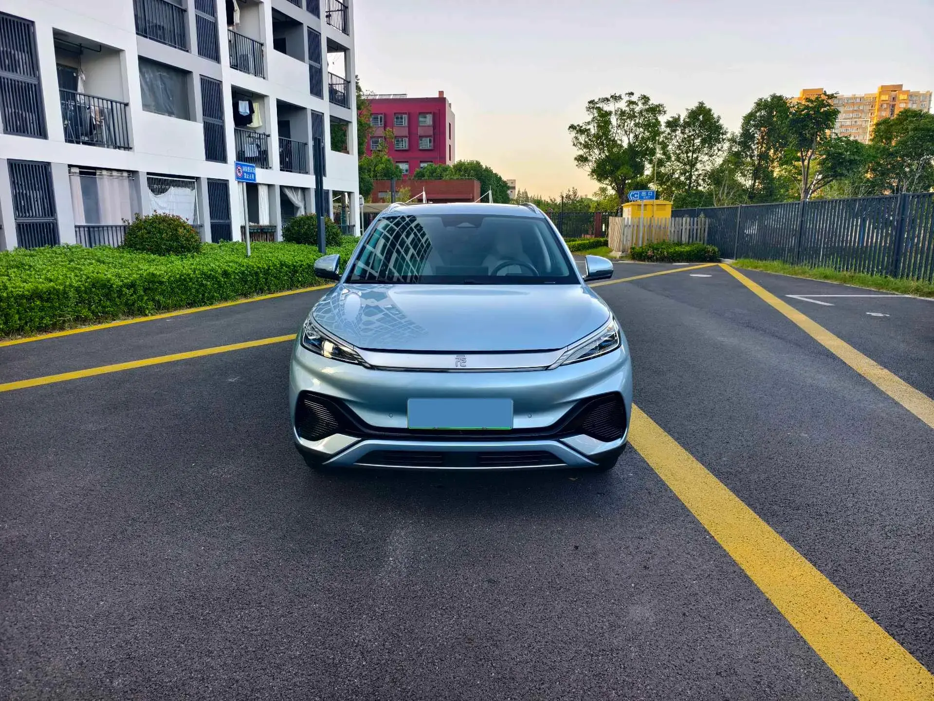 2023 BYD YUAN thumbnail 2