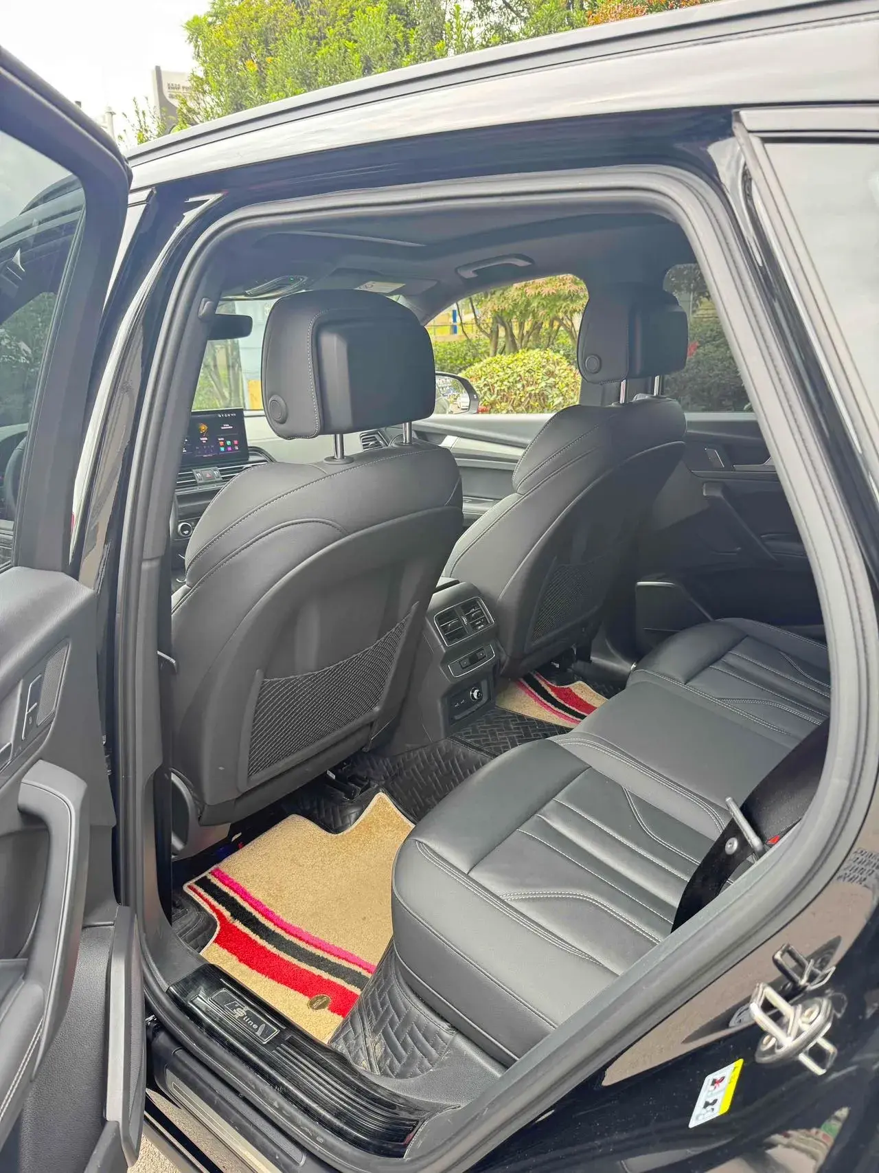 2023 AUDI Q5L thumbnail 4