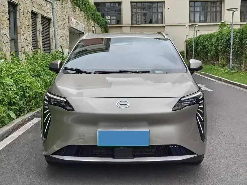 2023 AION Y thumbnail 2