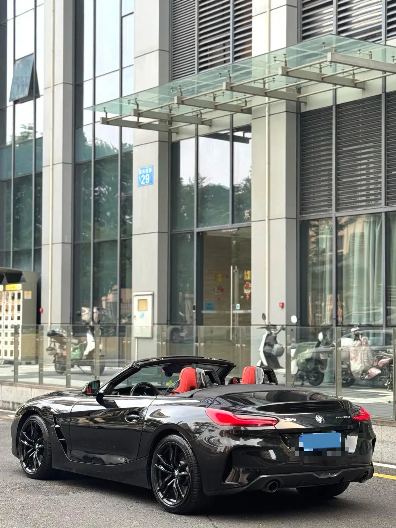 2019 BMW Z4 thumbnail 2