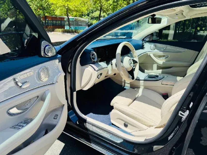 2022 MERCEDES-BENZ E thumbnail 4