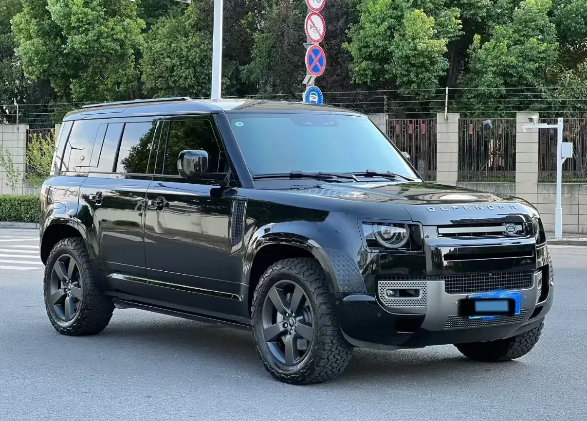 2024 LAND ROVER thumbnail 2