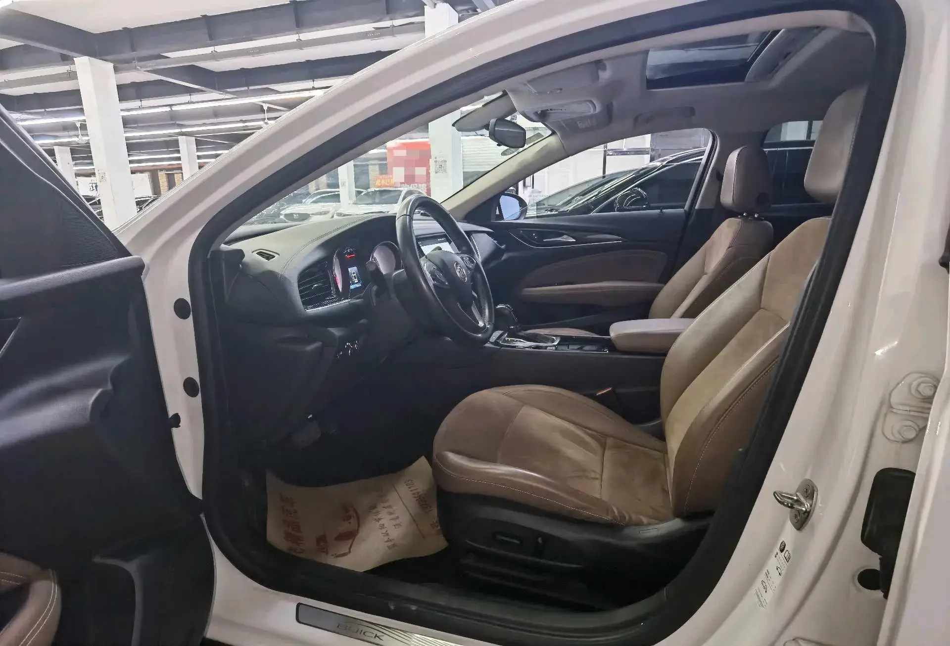 2019 BUICK REGAL thumbnail 4